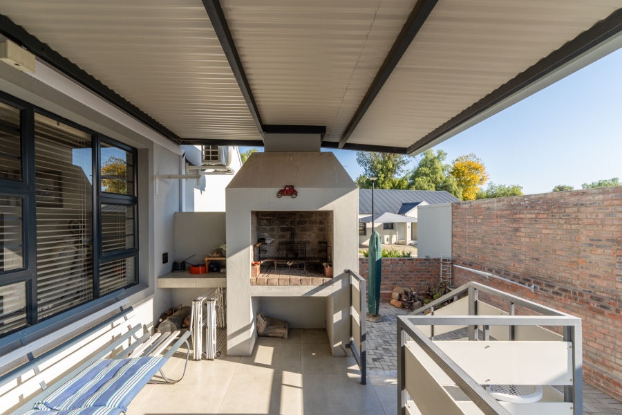 3 Bedroom Property for Sale in Oudtshoorn Central Western Cape